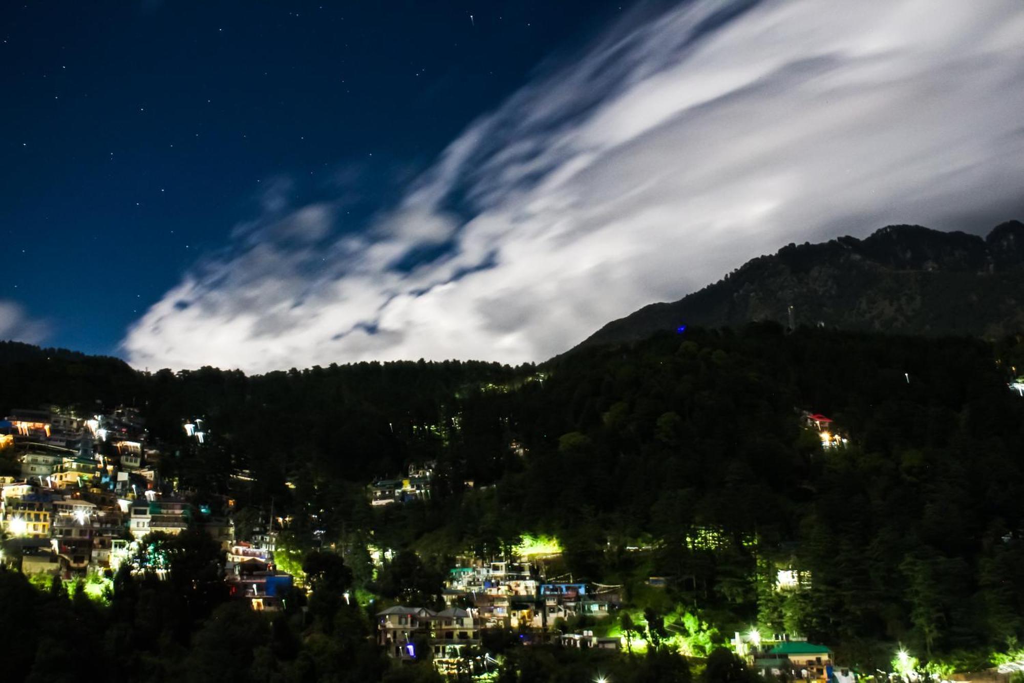 The Bougainvillea, Mcleodganj Дармсала Экстерьер фото